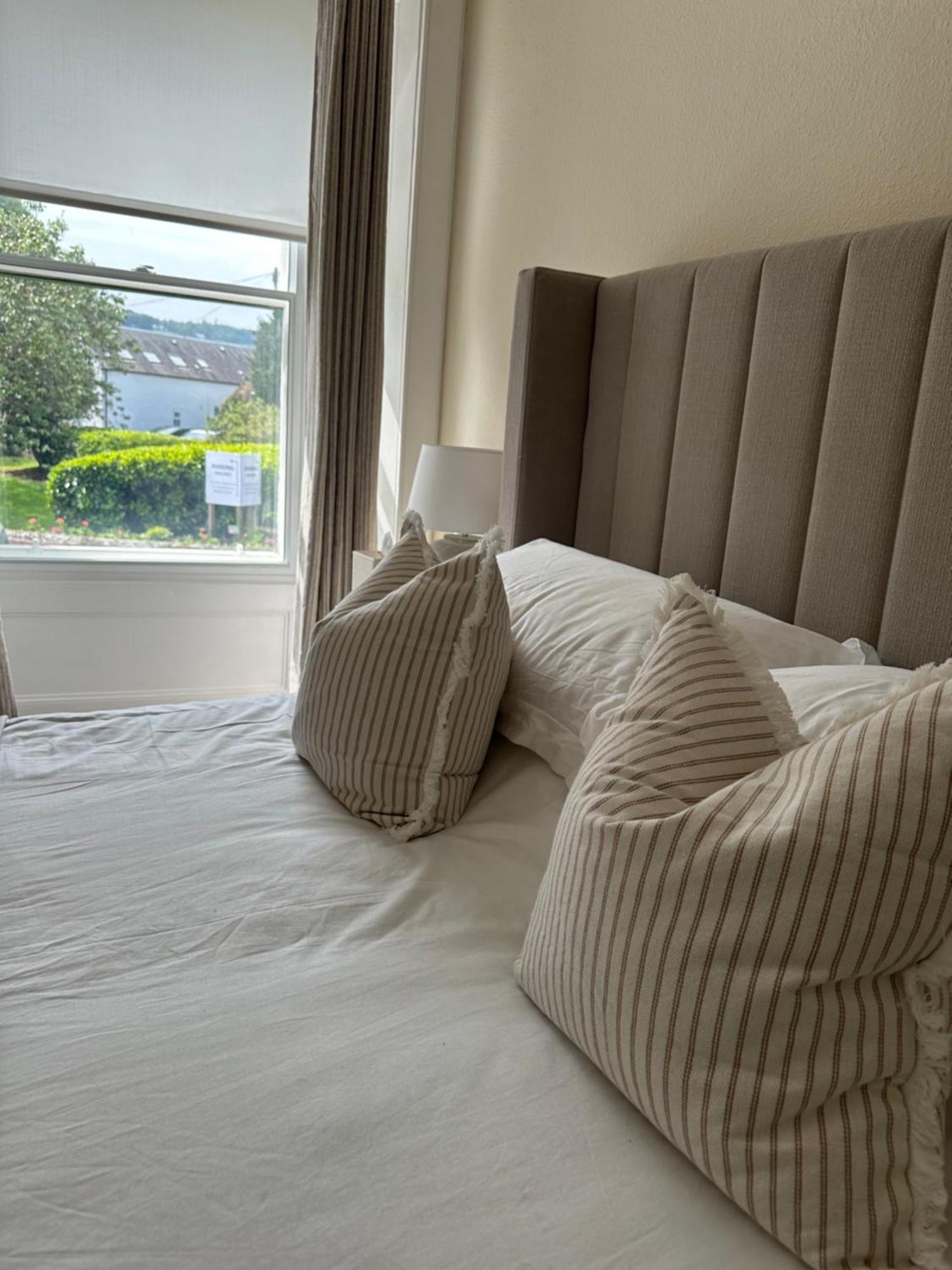 Luxury High Street Apartment
